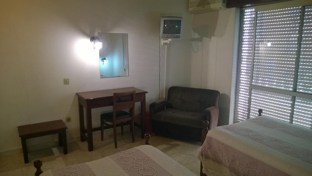 מלון Santiago do Cacém Residencial Gabriel חדר תמונה